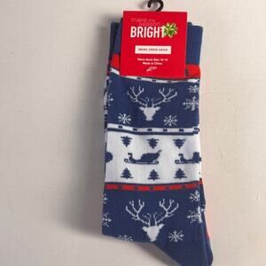 Winter Holiday Seasonal Print Crew Style Socks  NWT  OS